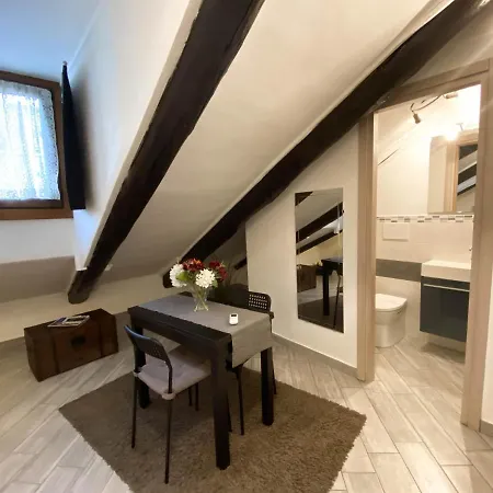 Apartamento Mansarda Raffaello Turim