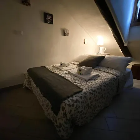 Apartman Mansarda Raffaello *